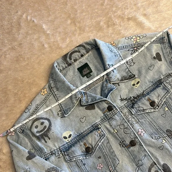 WILD FABLE Wild Graffiti Jean Jacket - Picture 14 of 16